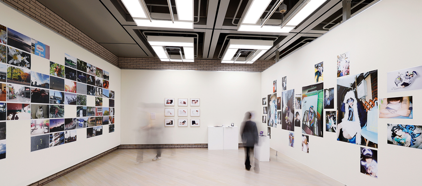 若⼿作家22⼈による写真展 「unique」 〜⽇本写真芸術専⾨学校 総合写真研究ゼミ展〜 開催中です！