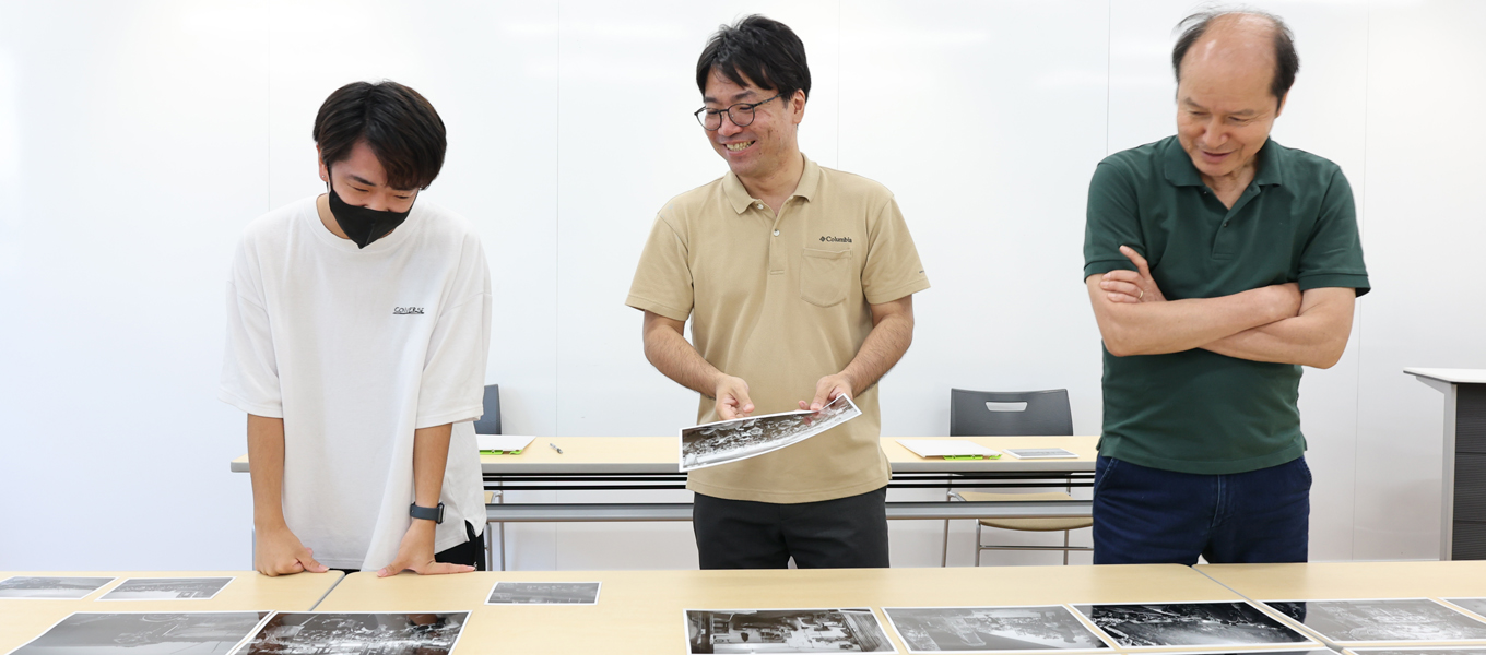 【授業情報／海外フィールドワーク】ゼミ講師による審査が行われました！